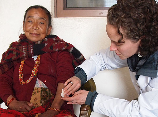 Emma Goulart | Acupuncture Volunteer Nepal